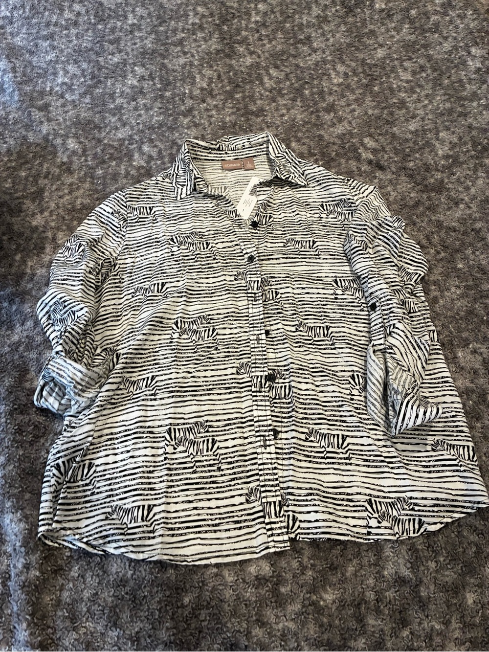 Lightweight Black & White Striped Women’s Button-Up Shirt size 1